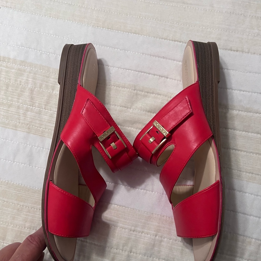 Kenneth Cole Reaction Red Casual Sandals - Picture 6 of 8